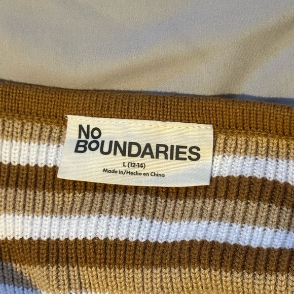 No Boundaries Brown and White Striped Knitwear Size Large - Picture 3 of 3